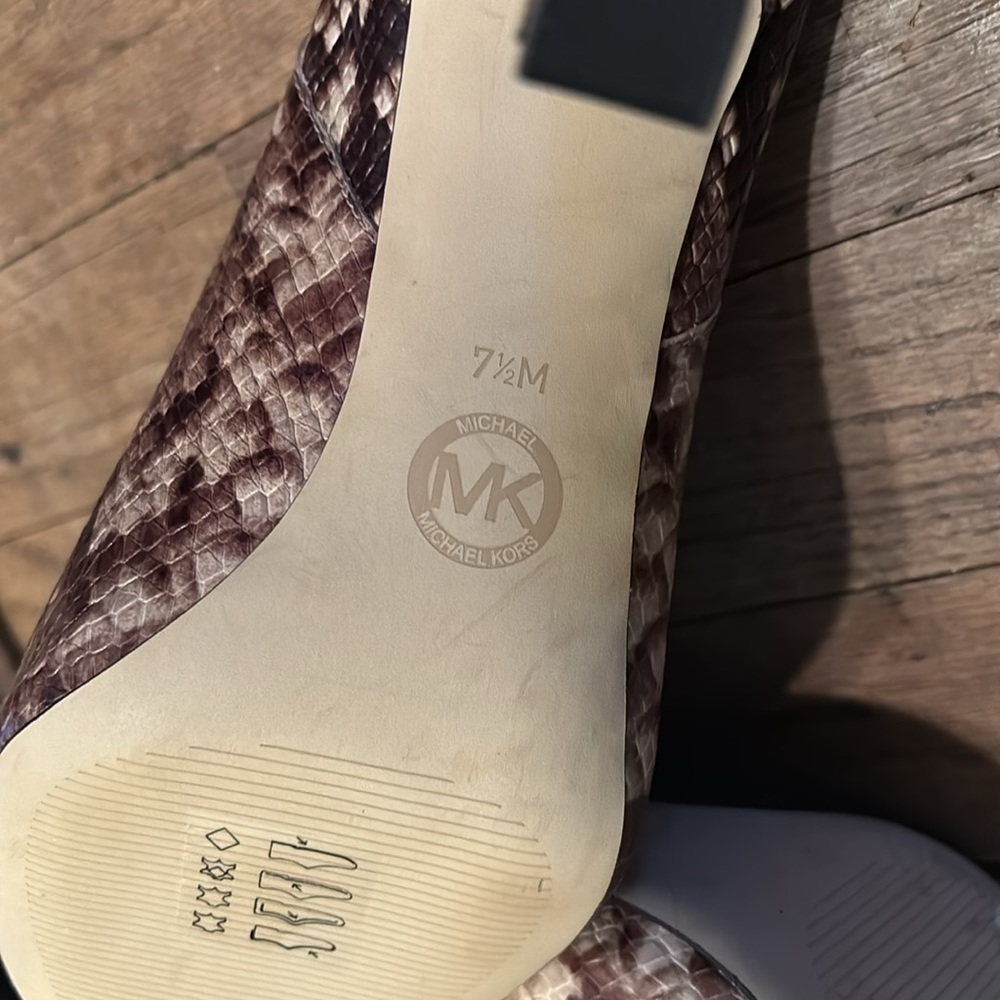 NEW Michael Michael Kors Shaw Mule 7.5 - Picture 9 of 9